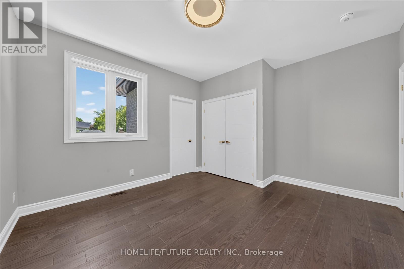 735 HILLCREST ROAD - 28