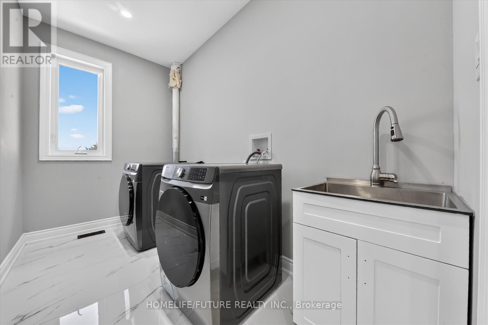 735 HILLCREST ROAD - 35