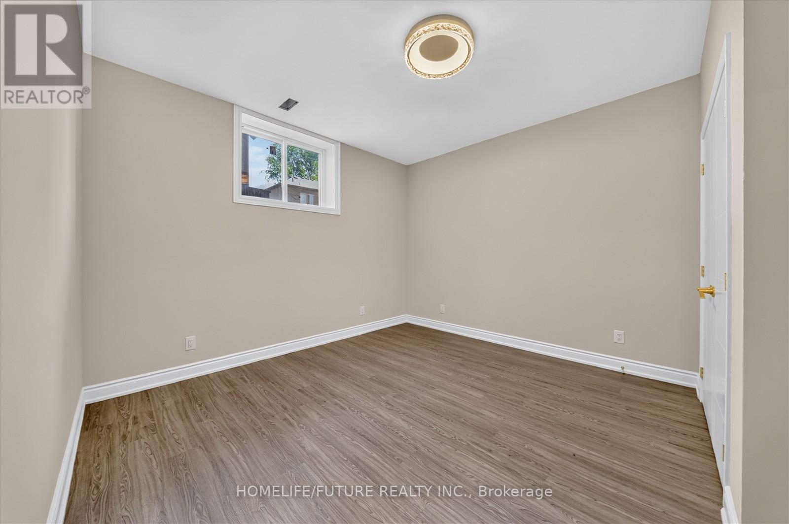 735 HILLCREST ROAD - 45