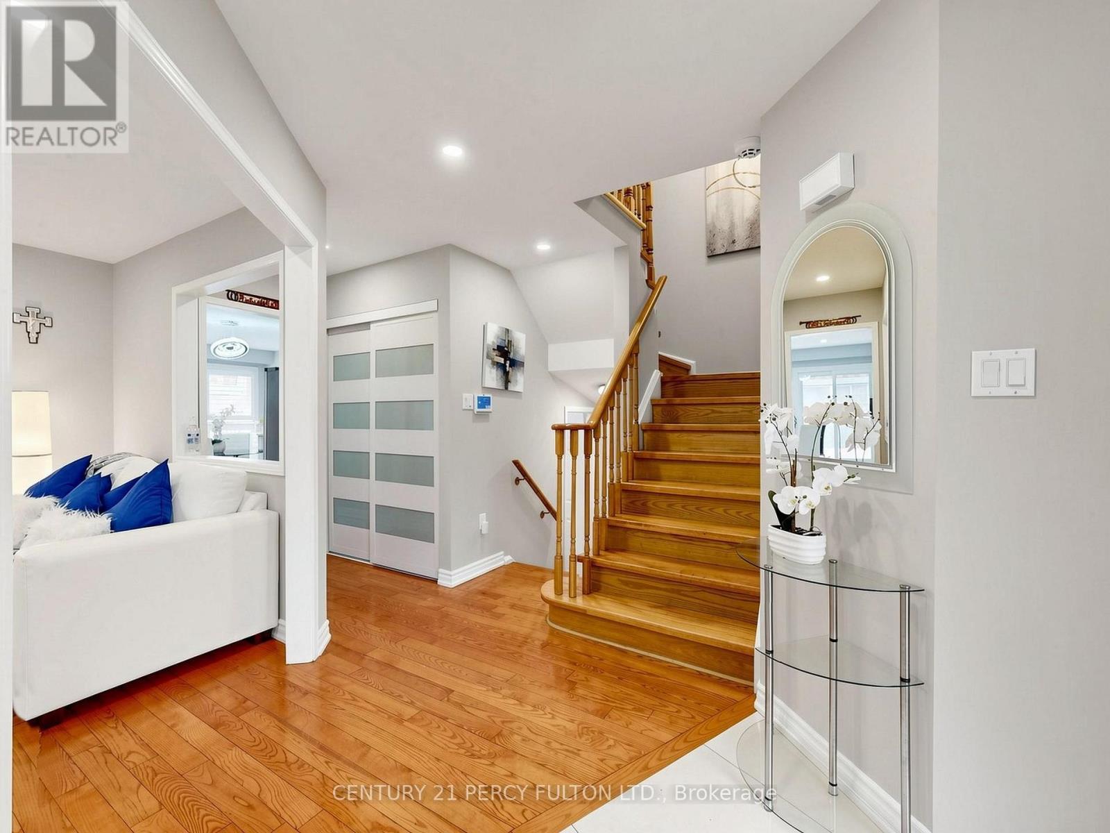 2052 BLUE RIDGE CRESCENT - 15