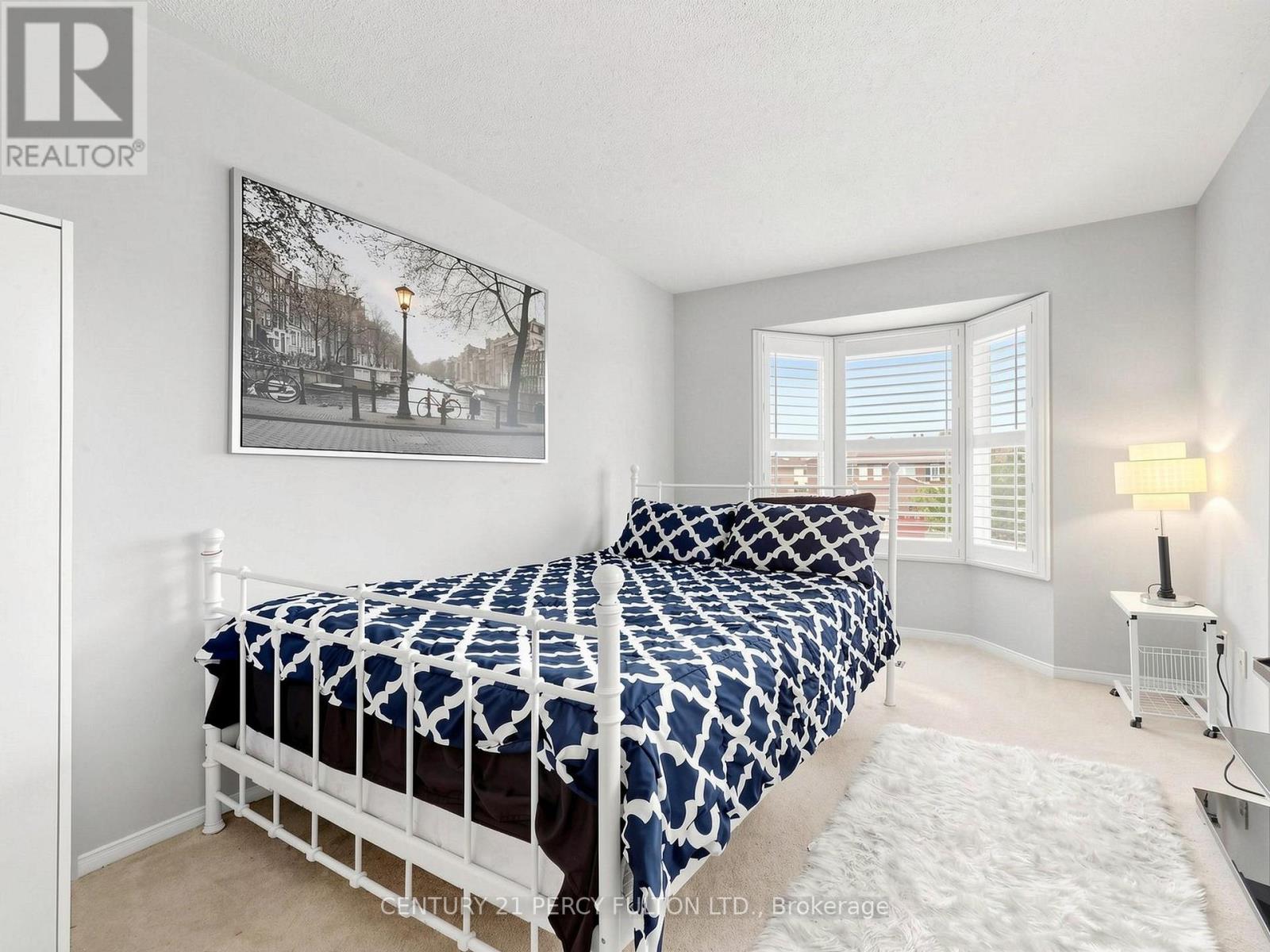 2052 BLUE RIDGE CRESCENT - 19