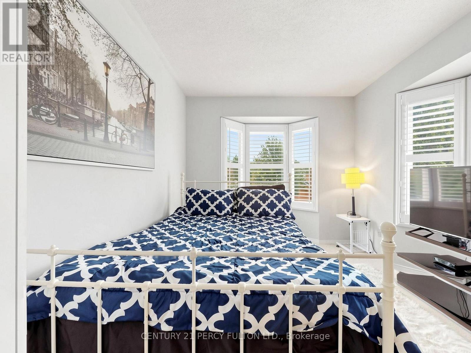 2052 BLUE RIDGE CRESCENT - 20