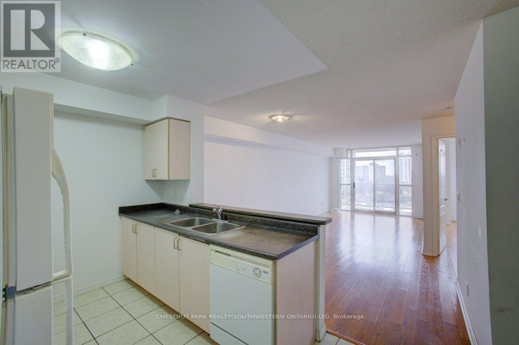 #802 3650 KINGSTON ROAD - 4