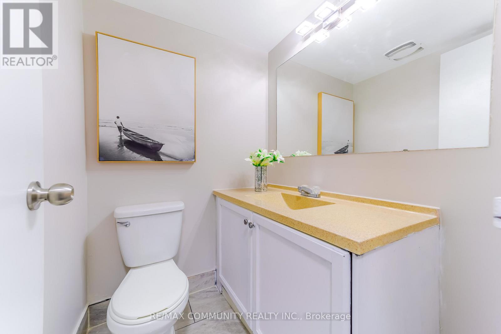 #511 3380 EGLINTON AVENUE E - 22