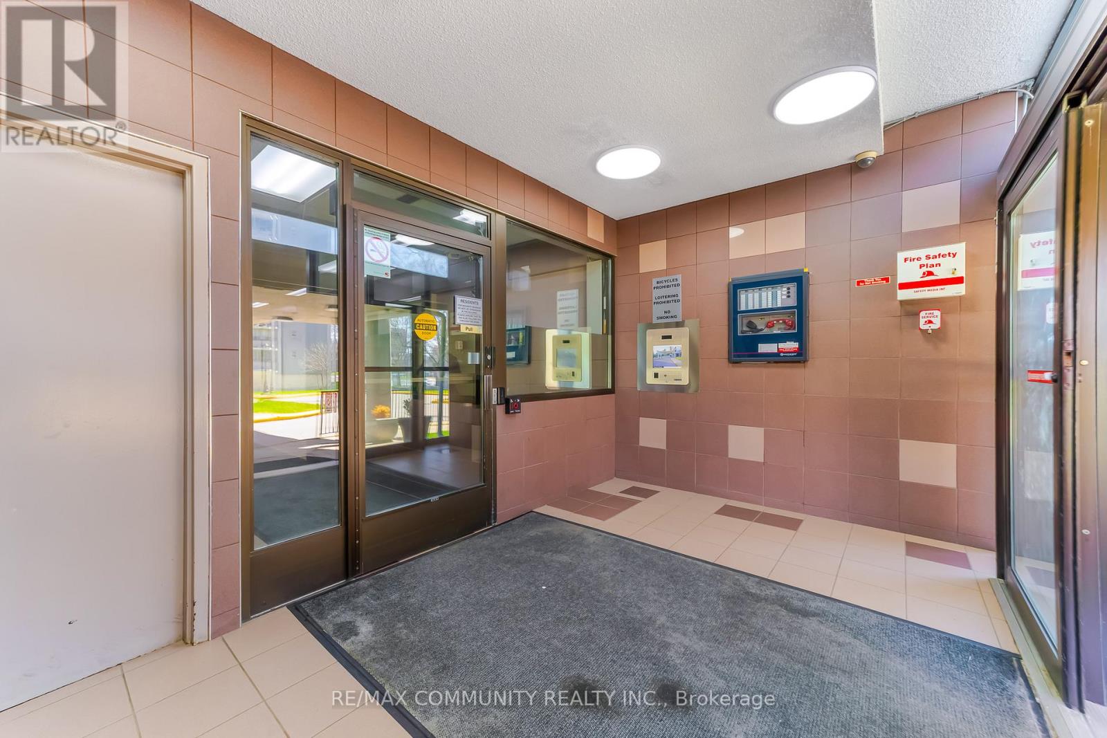#511 3380 EGLINTON AVENUE E - 4