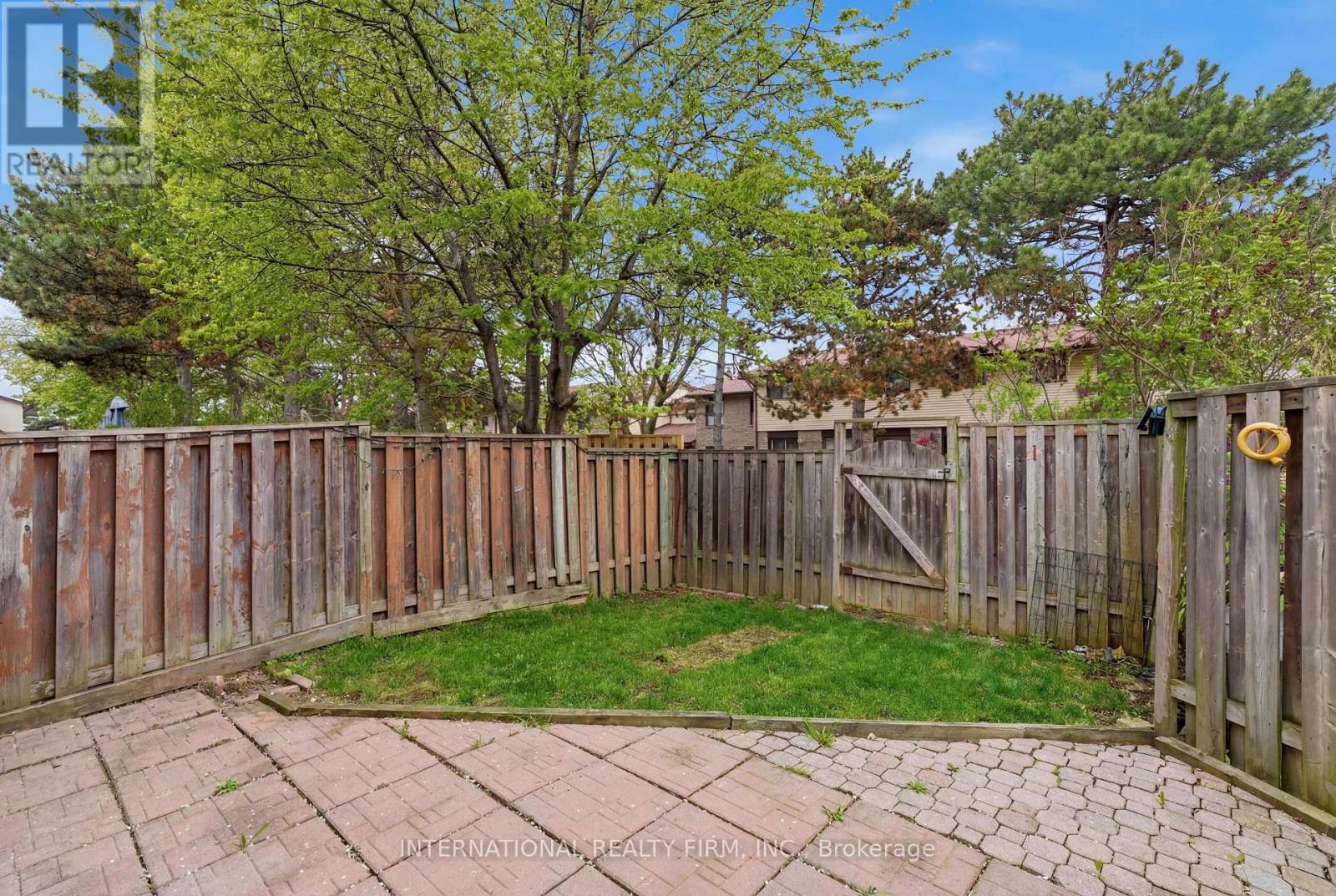 114 FOSTER CRESCENT - 20