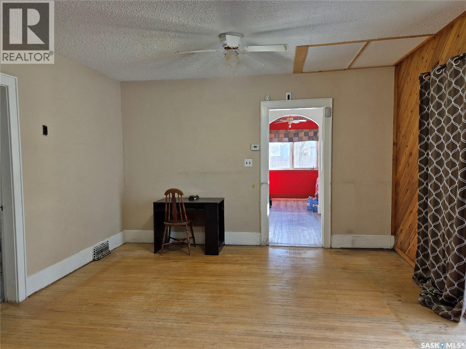 133 1st STREET W - 10