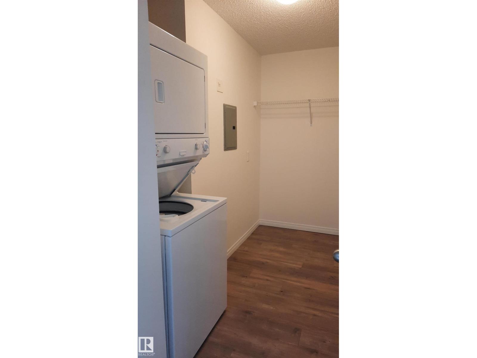 #423 5340 199 ST NW - 12