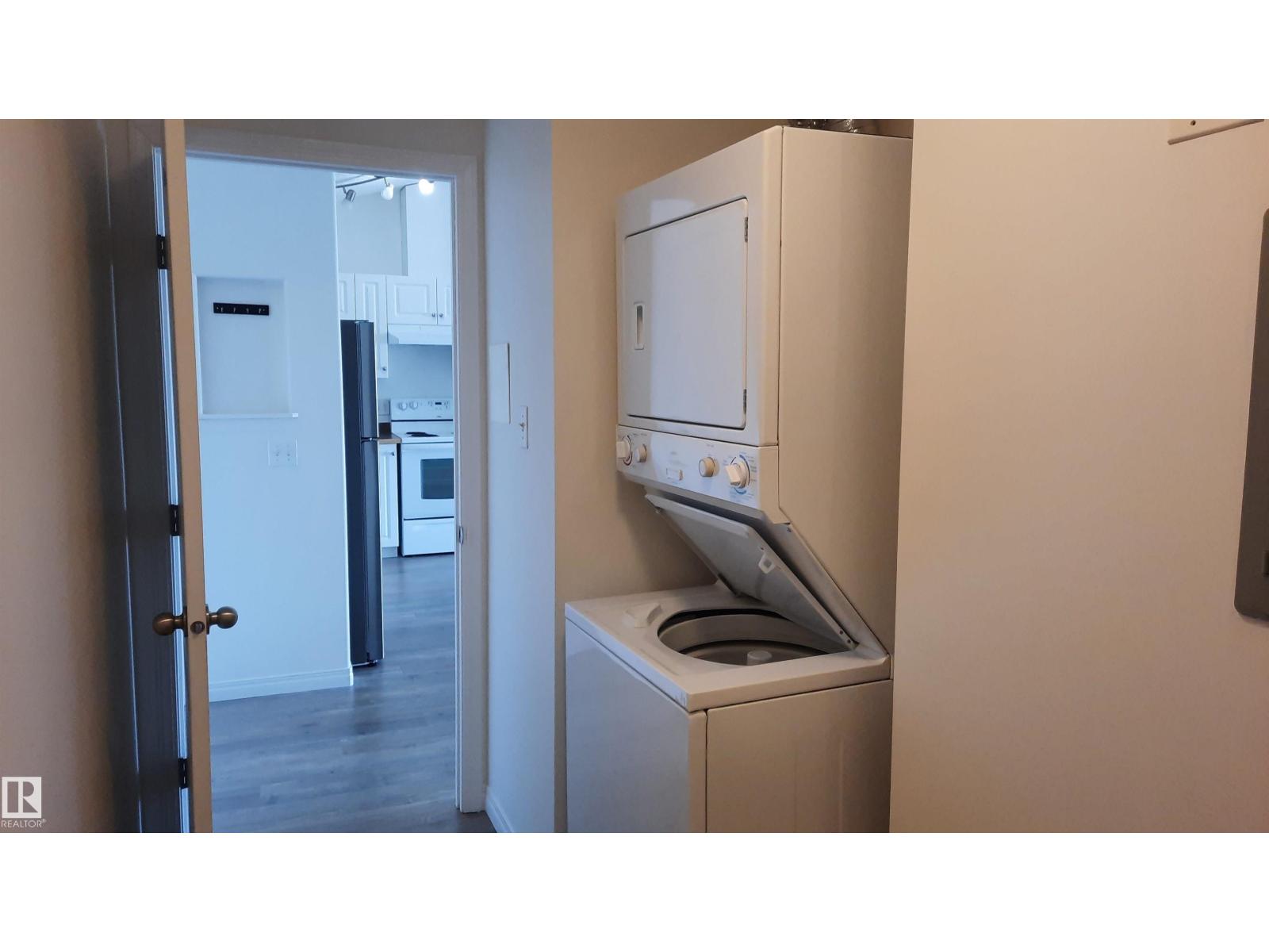 #423 5340 199 ST NW - 11