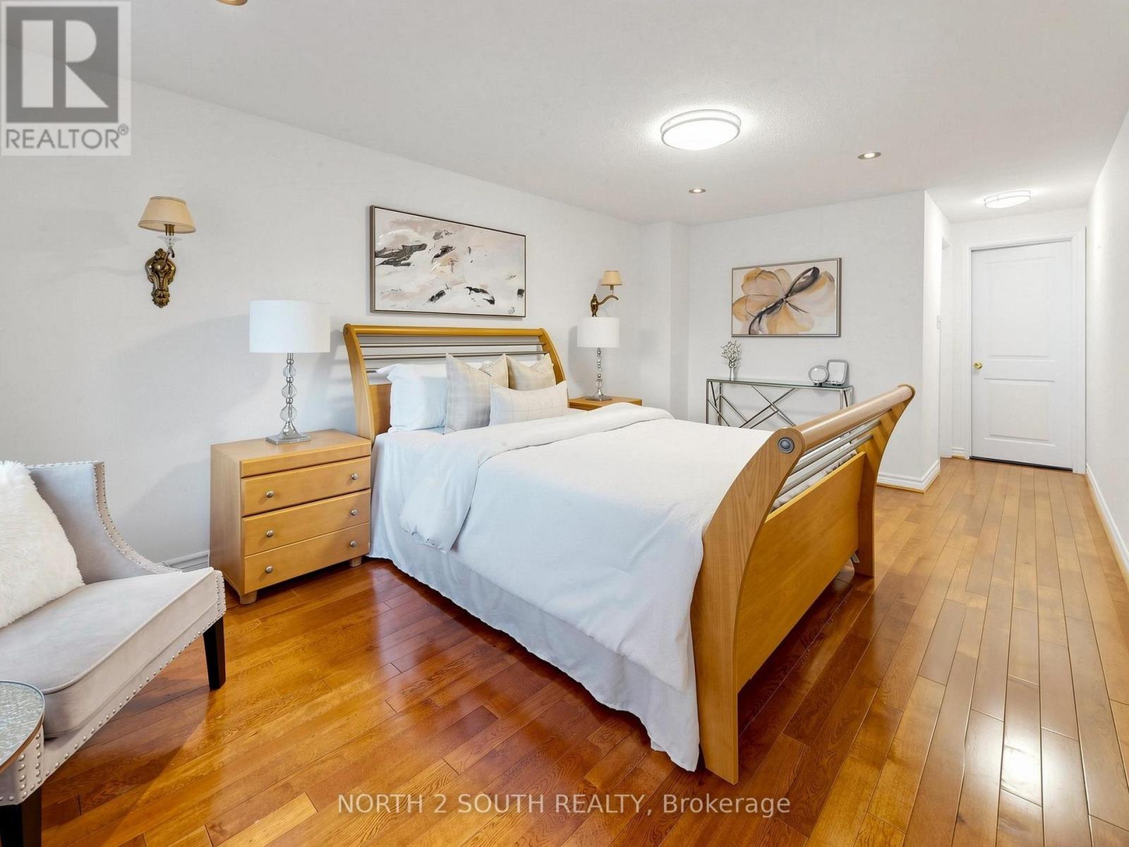 19 ROOSEVELT DRIVE - 28