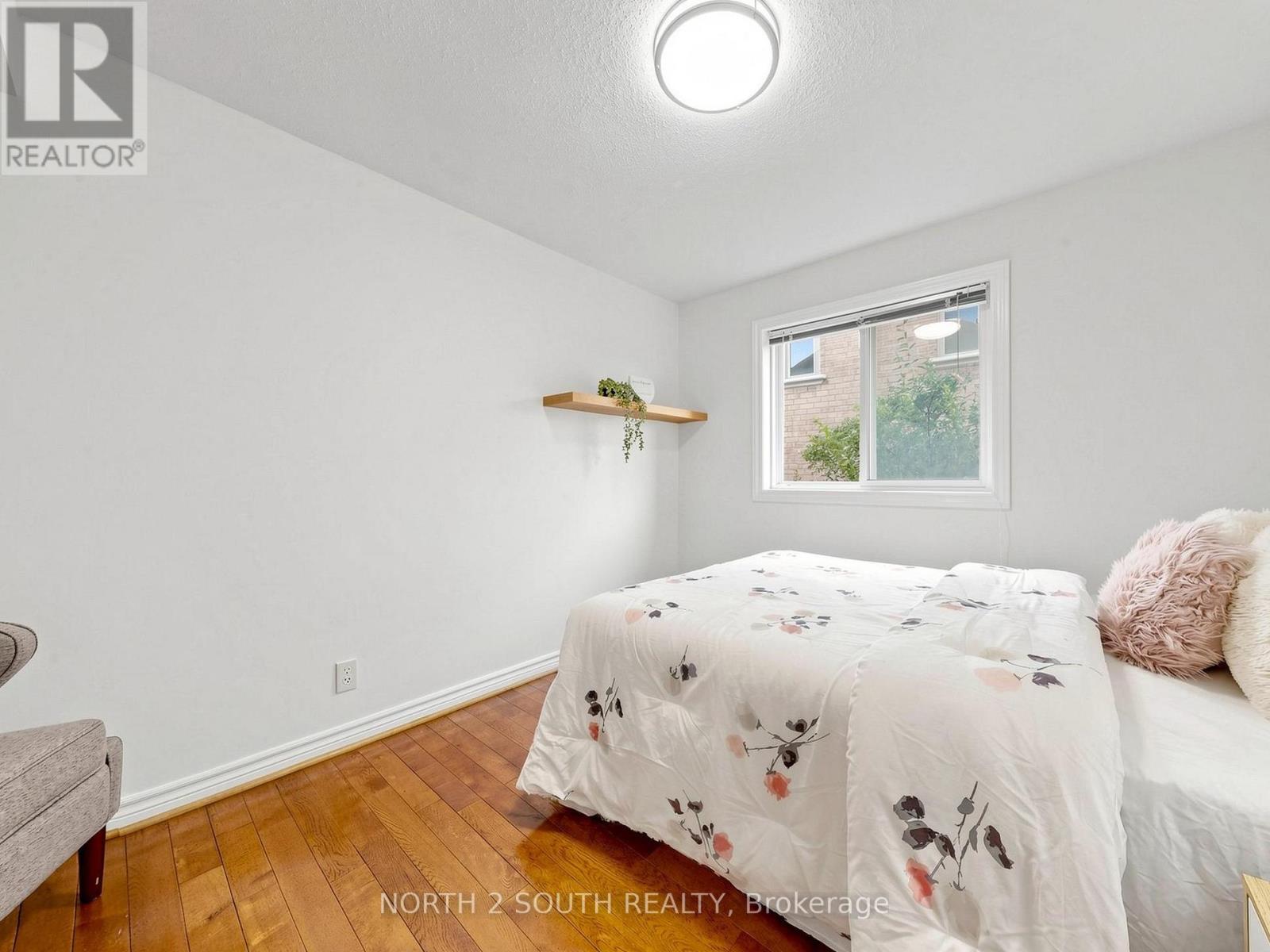 19 ROOSEVELT DRIVE - 33