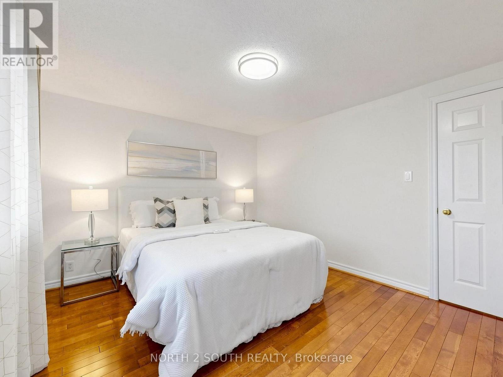 19 ROOSEVELT DRIVE - 34