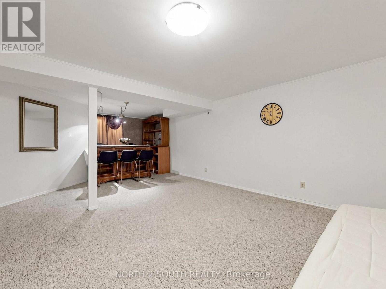 19 ROOSEVELT DRIVE - 36