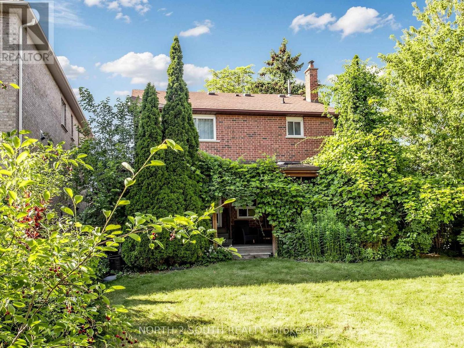 19 ROOSEVELT DRIVE - 42