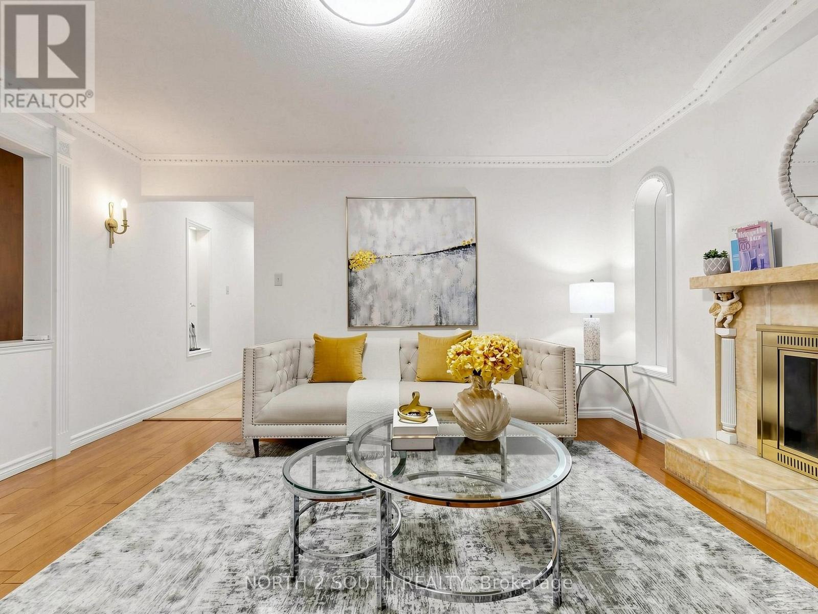 19 ROOSEVELT DRIVE - 5