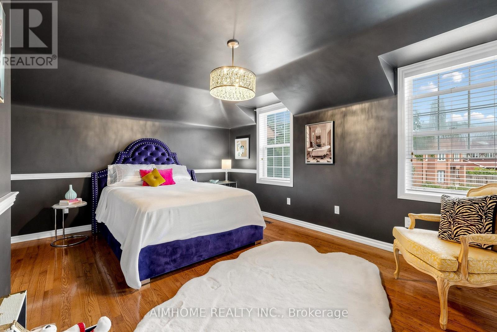 93 CLARINDA DRIVE - 19
