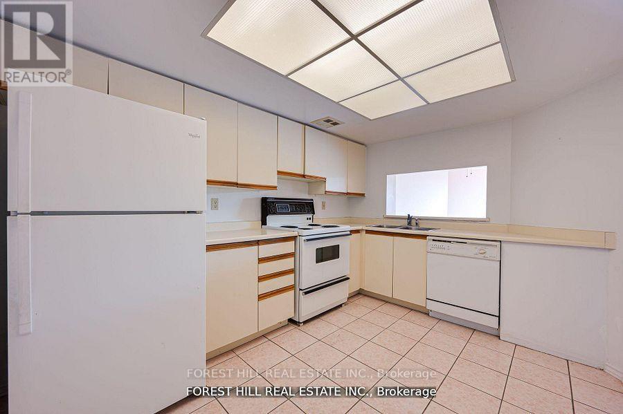 #308 7440 BATHURST STREET - 6