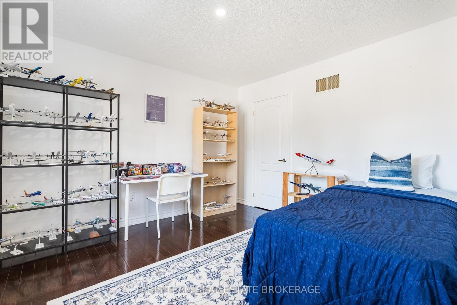 787 FREEMONT COURT - 29
