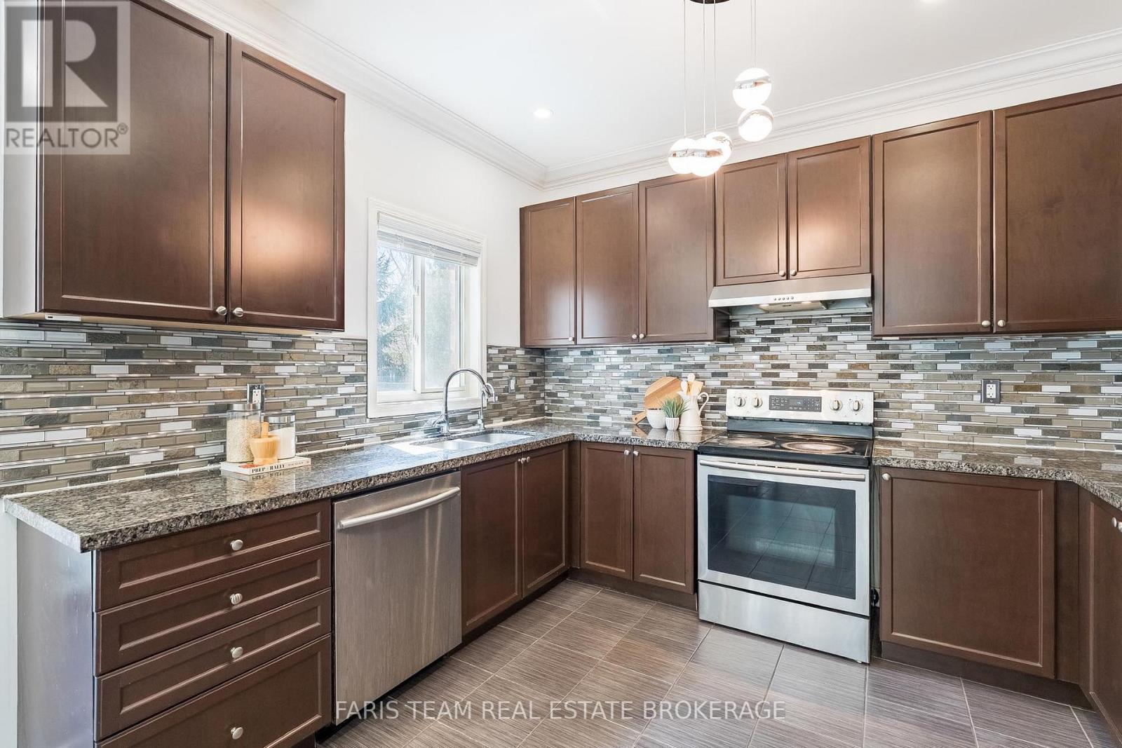 787 FREEMONT COURT - 6