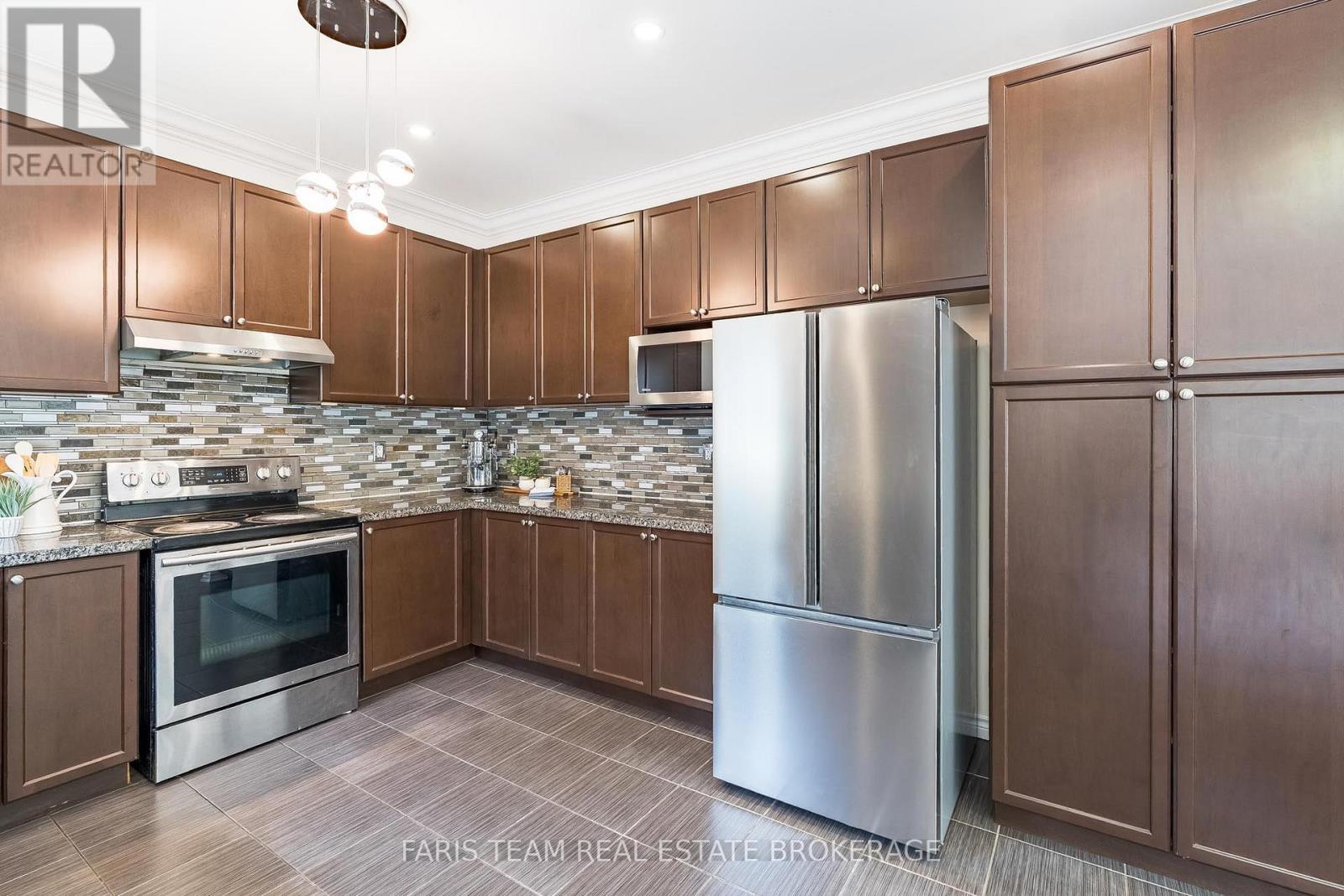 787 FREEMONT COURT - 7