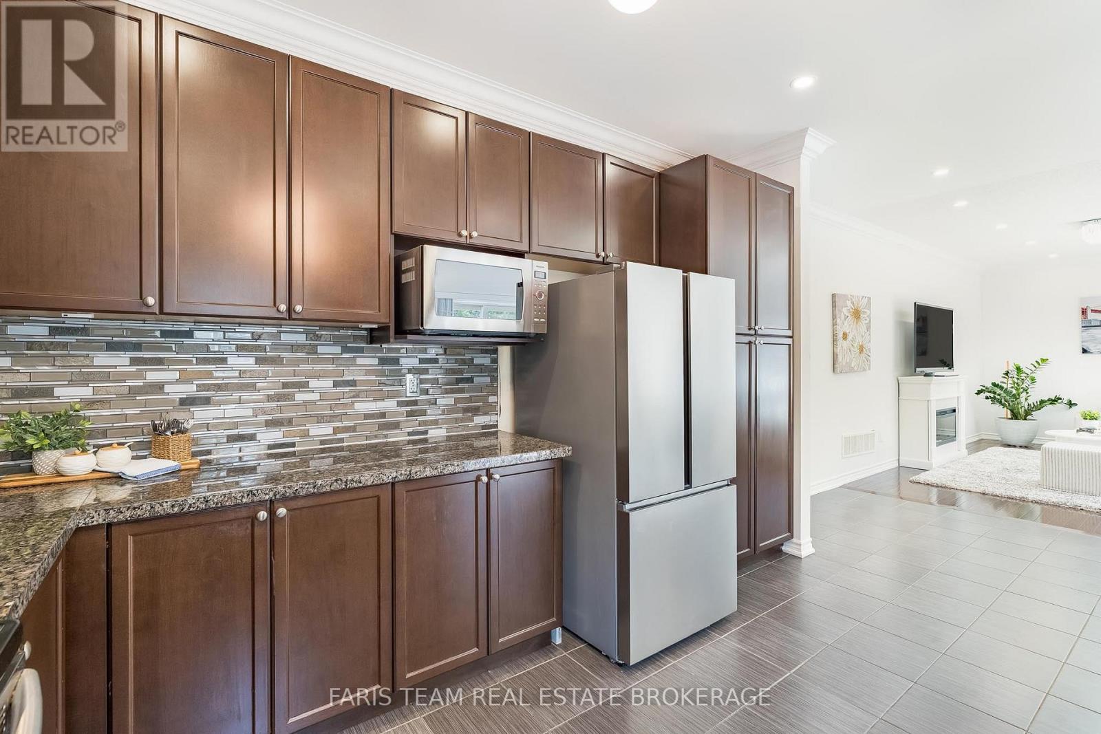 787 FREEMONT COURT - 8