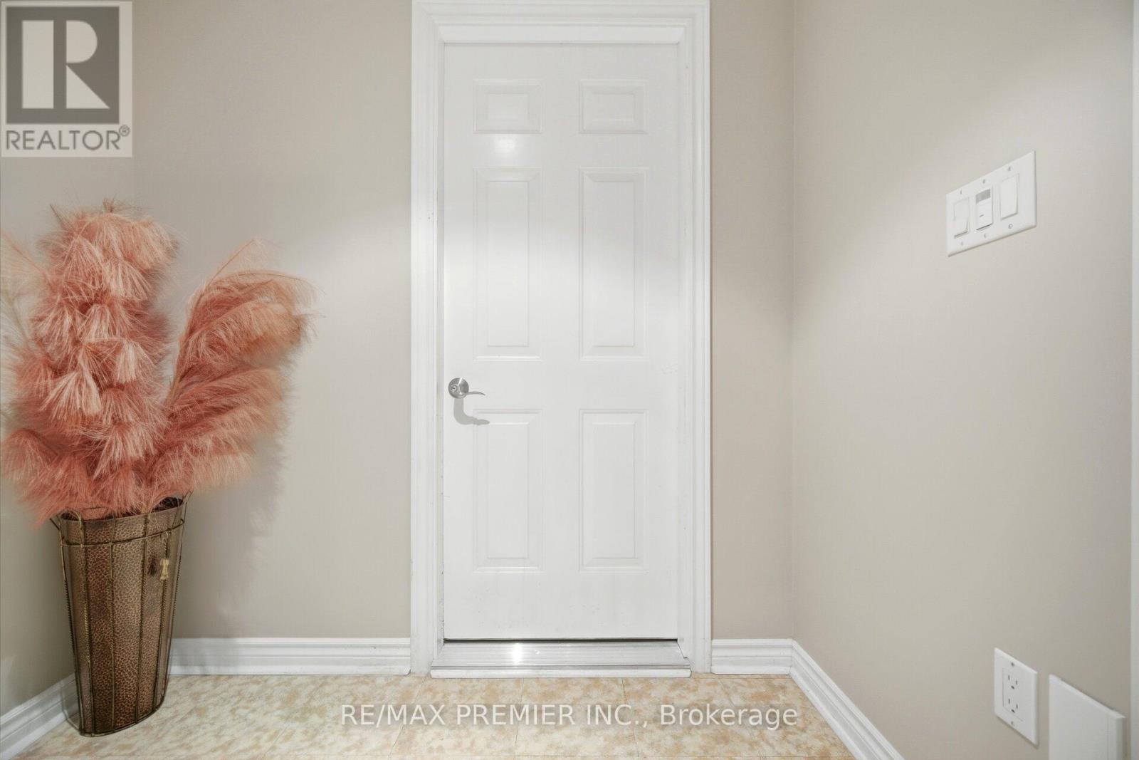 104 CRESSWELL AVENUE - 23