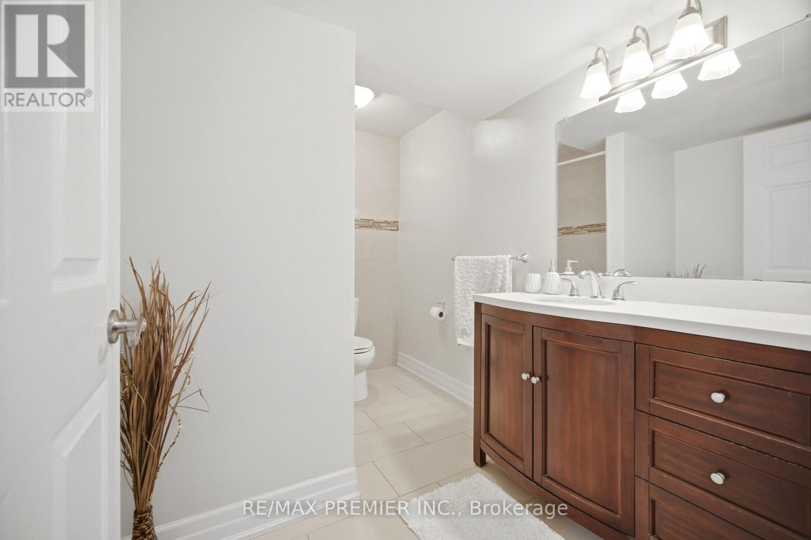 104 CRESSWELL AVENUE - 32