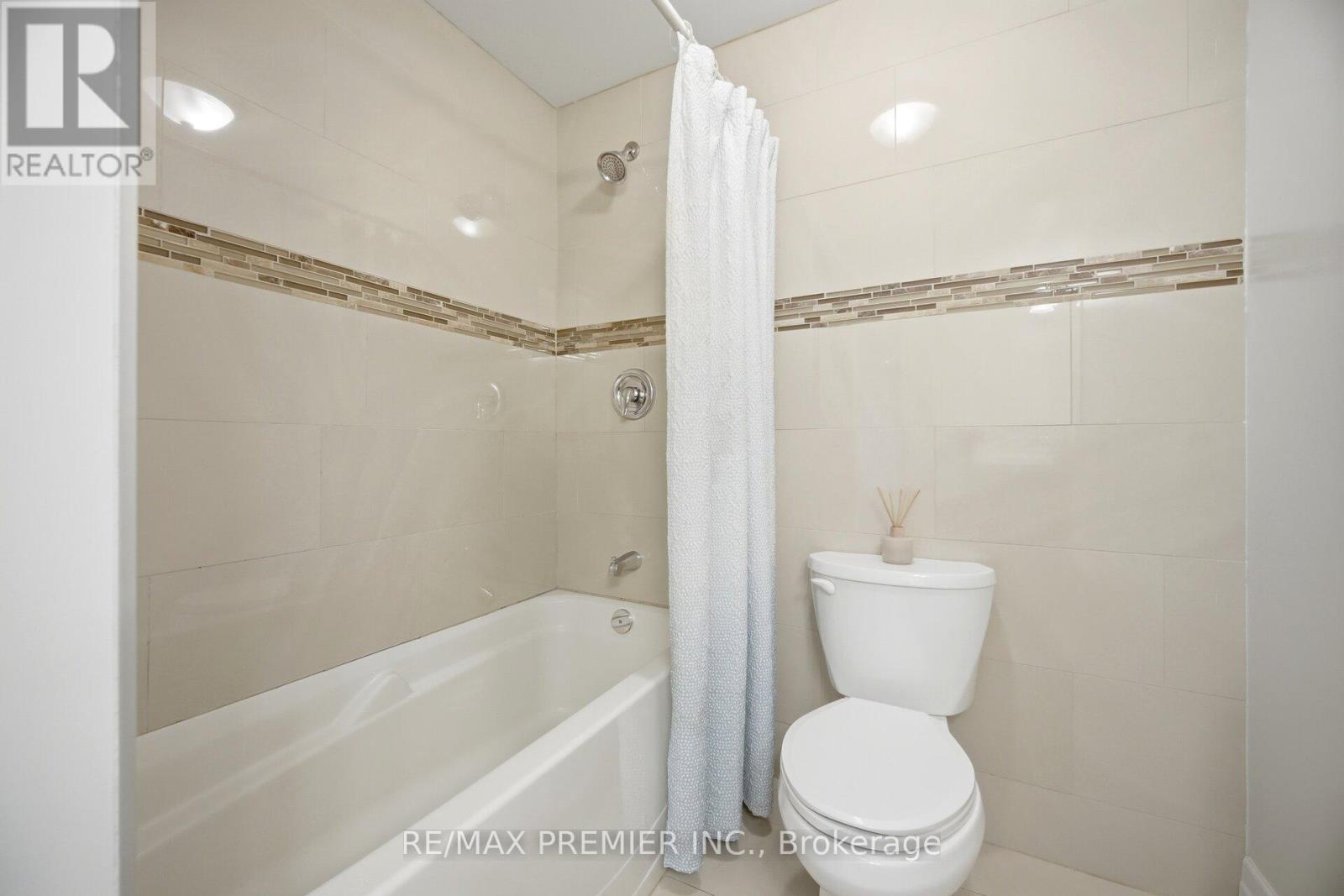 104 CRESSWELL AVENUE - 33