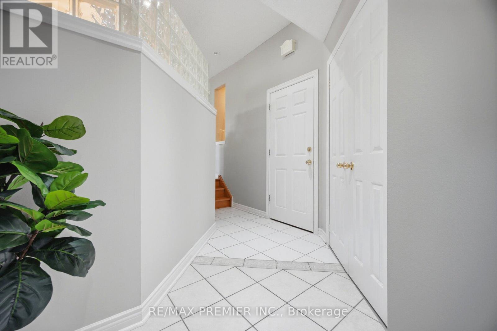 104 CRESSWELL AVENUE - 4