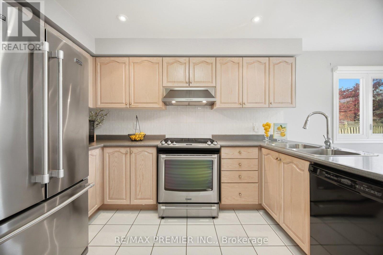 104 CRESSWELL AVENUE - 9