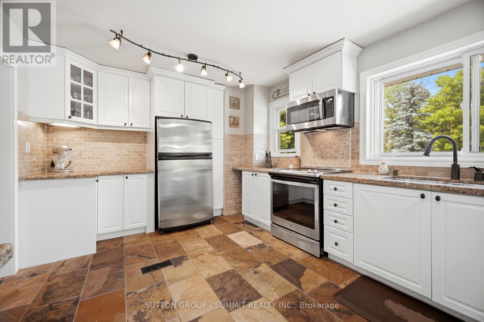 2320 LLOYDTOWN-AURORA ROAD - 9