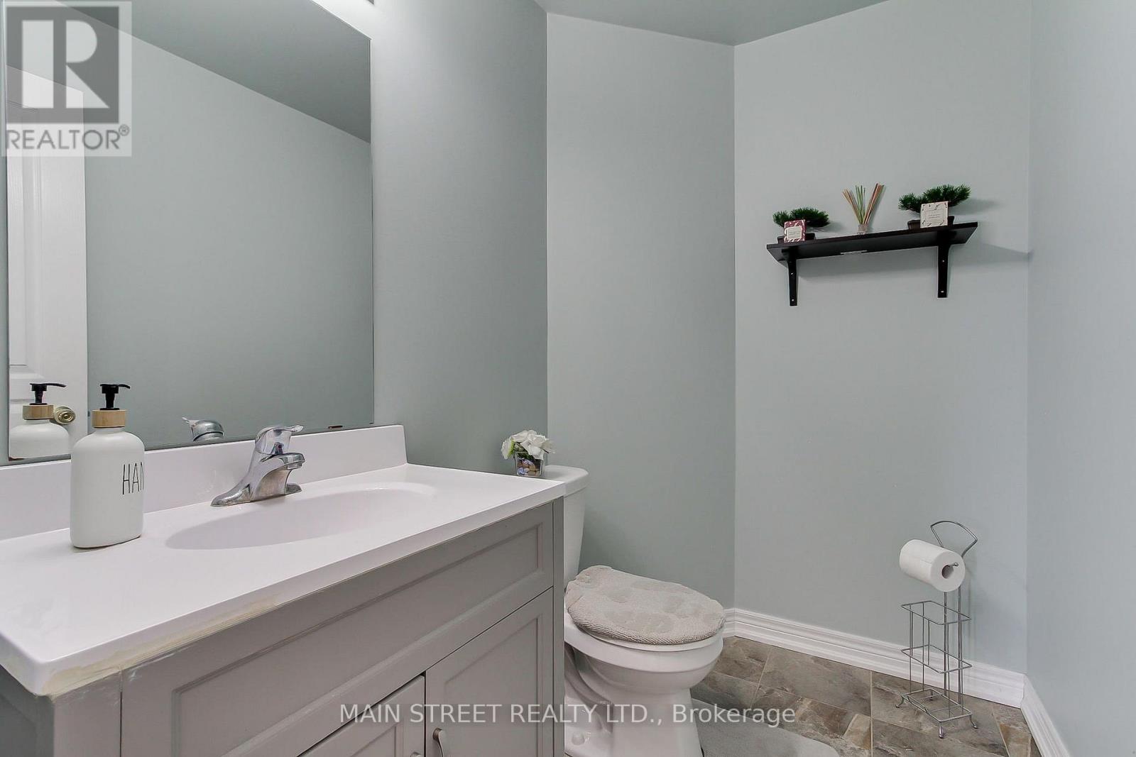 34 GREY WING AVENUE - 19