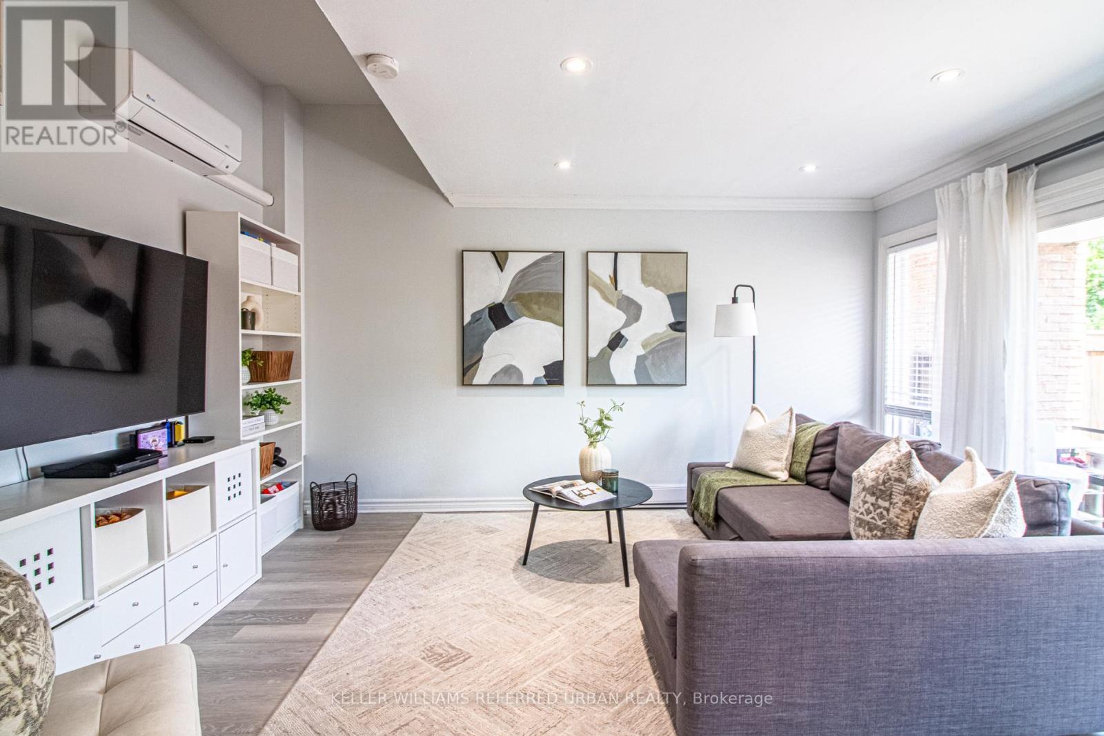 60 SPRINGFAIR AVENUE - 1