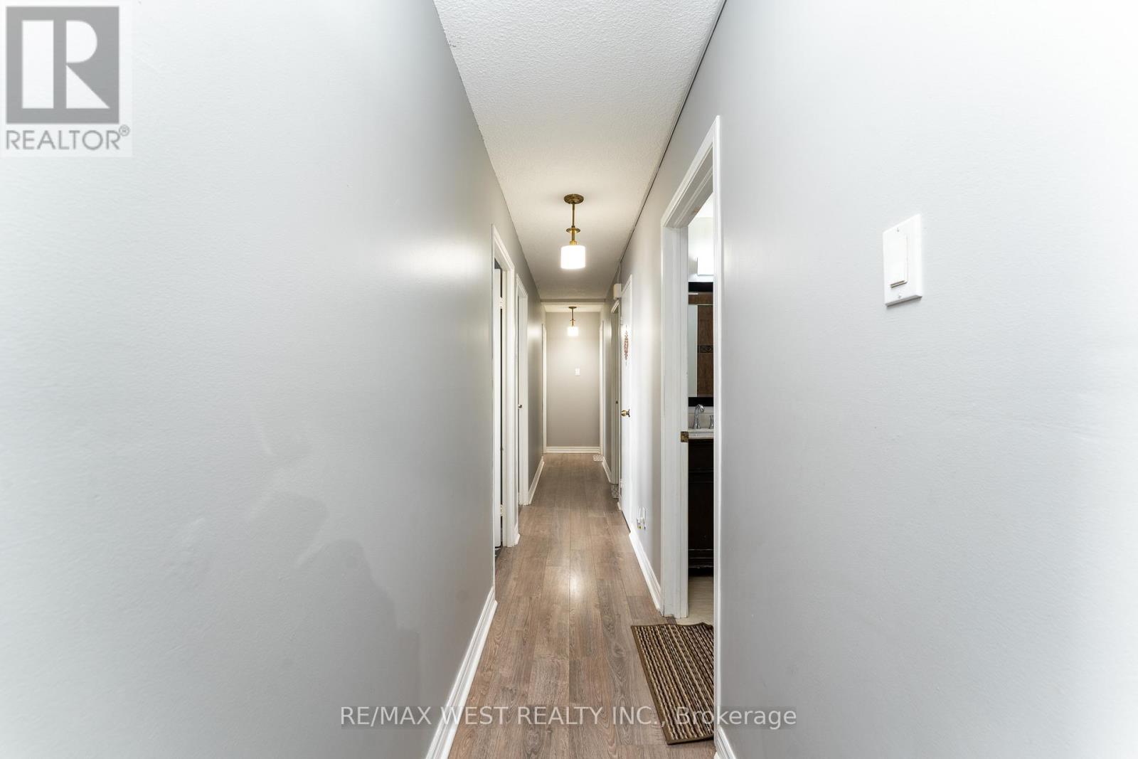 #612 4062 LAWRENCE AVENUE E - 9