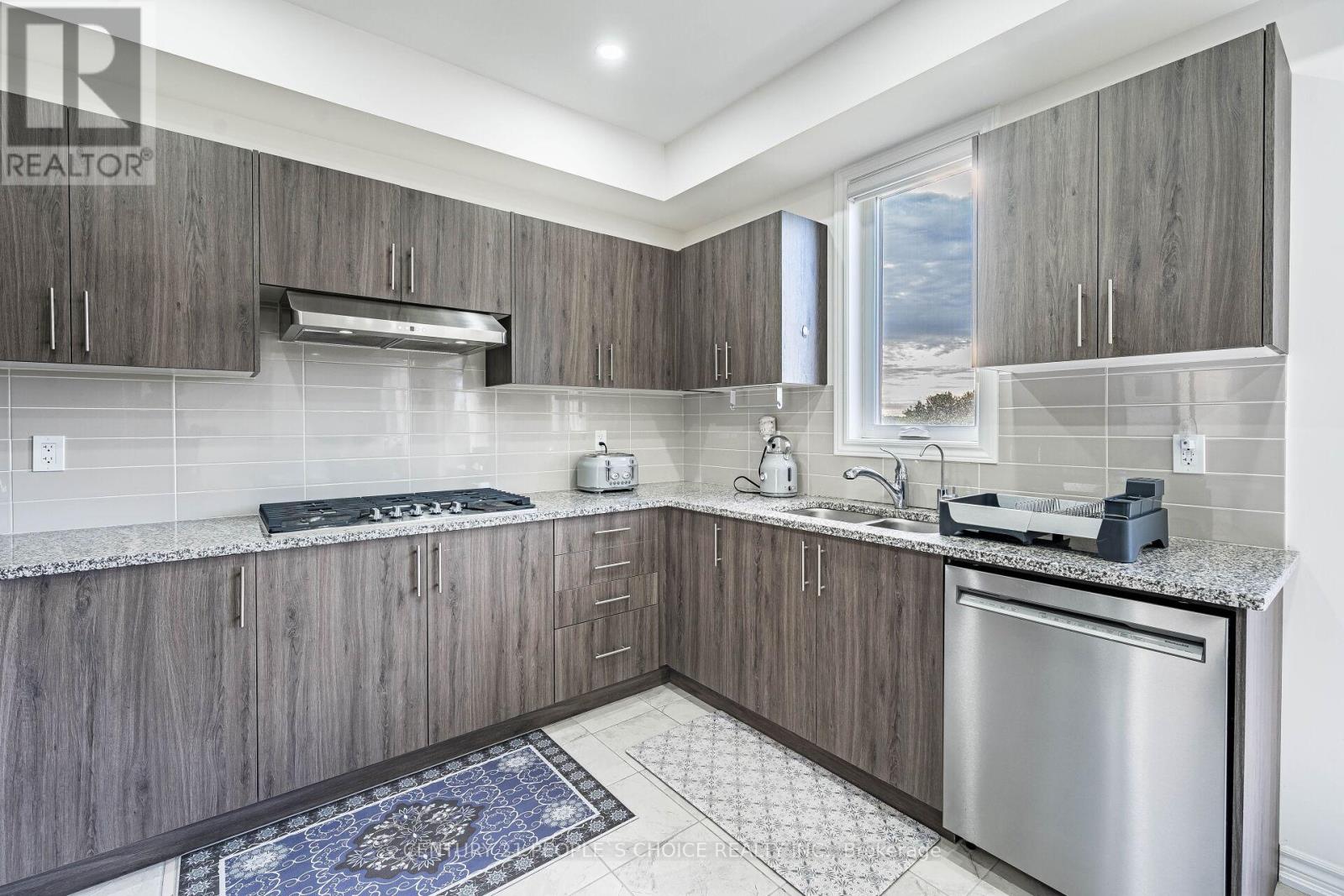 257 DUNCAN STREET - 14