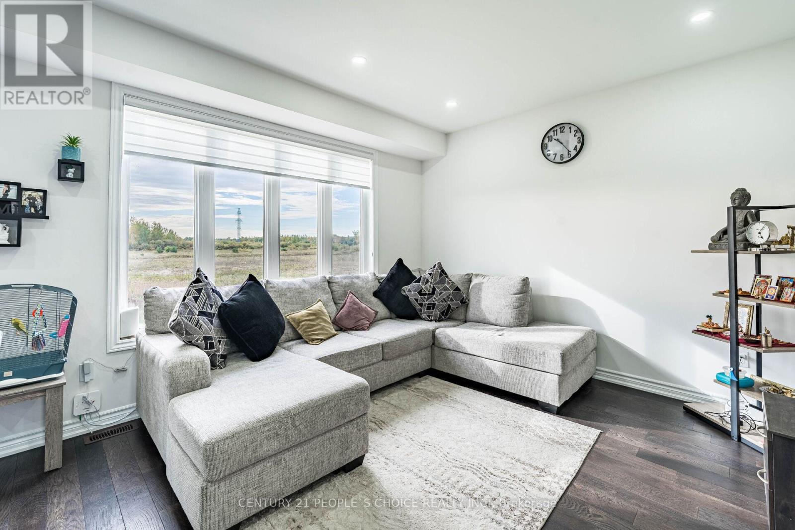 257 DUNCAN STREET - 8