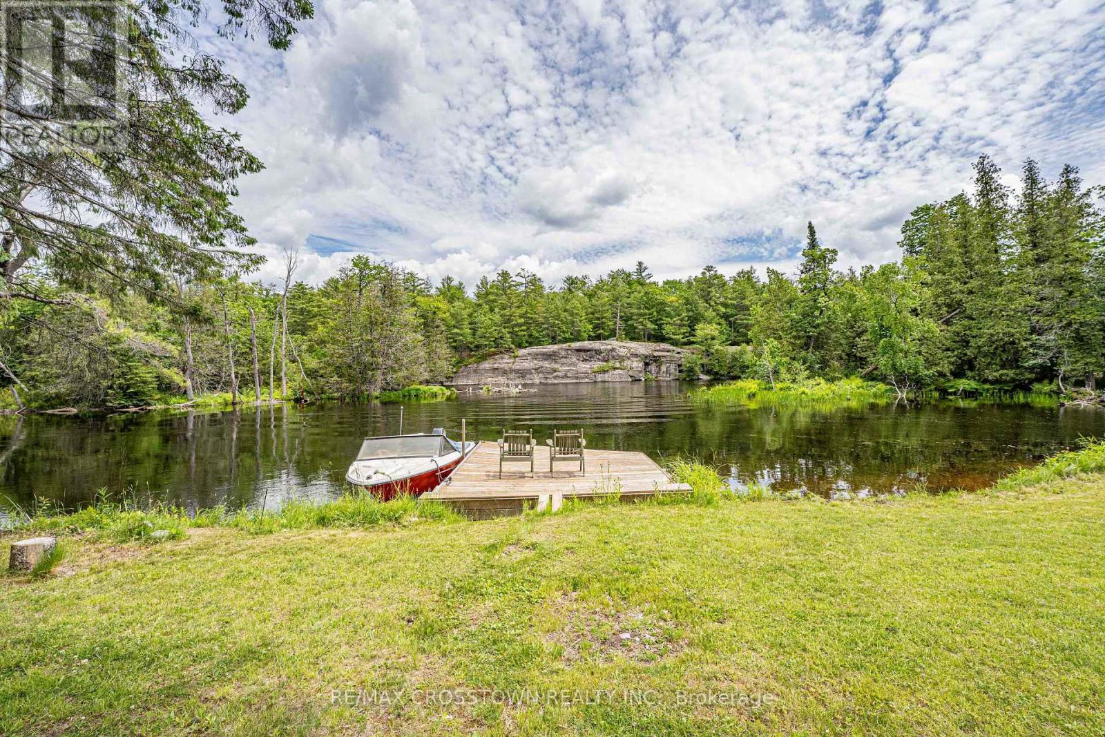3355 RIVERDALE DRIVE - 25