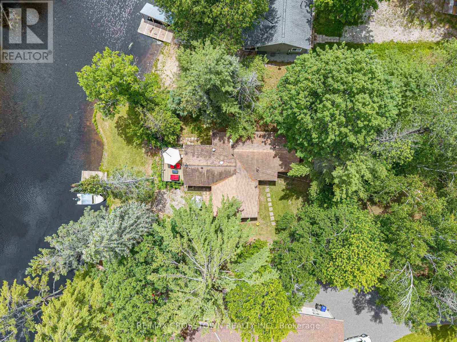 3355 RIVERDALE DRIVE - 36