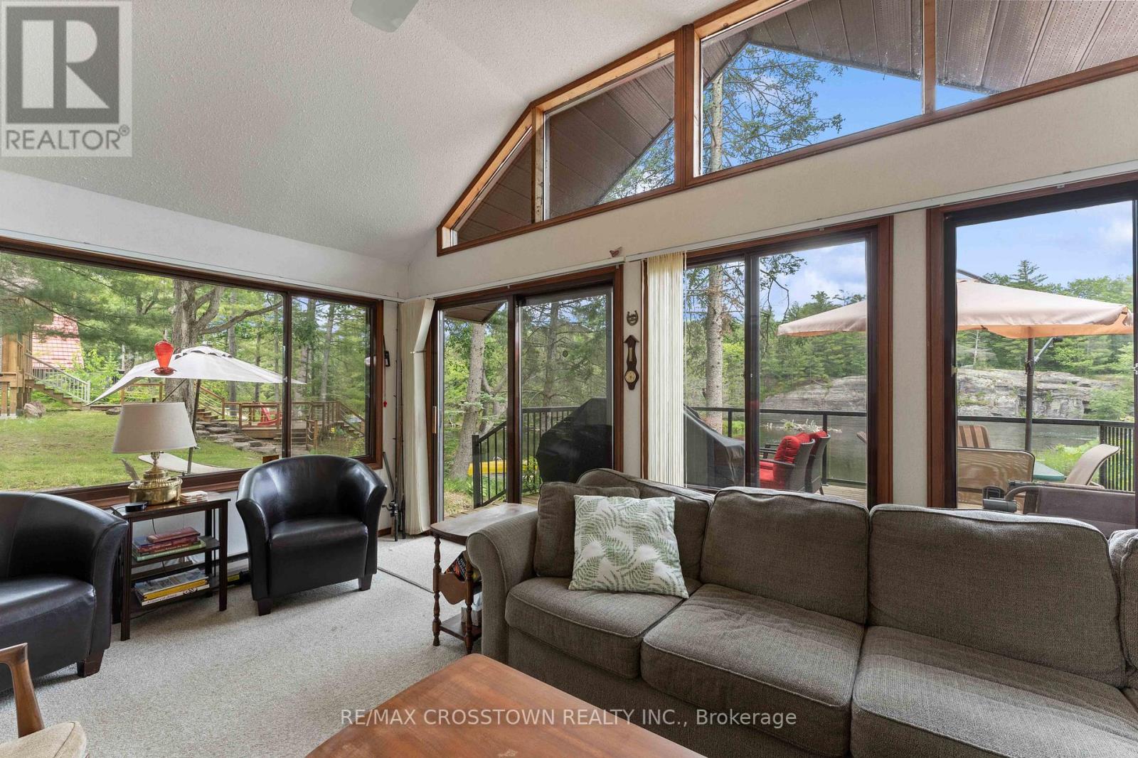 3355 RIVERDALE DRIVE - 7