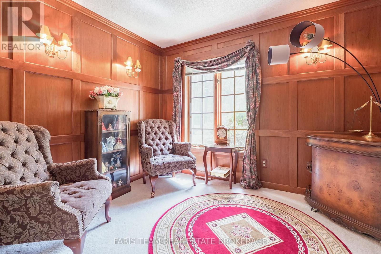 4 MILLS CIRCLE - 19