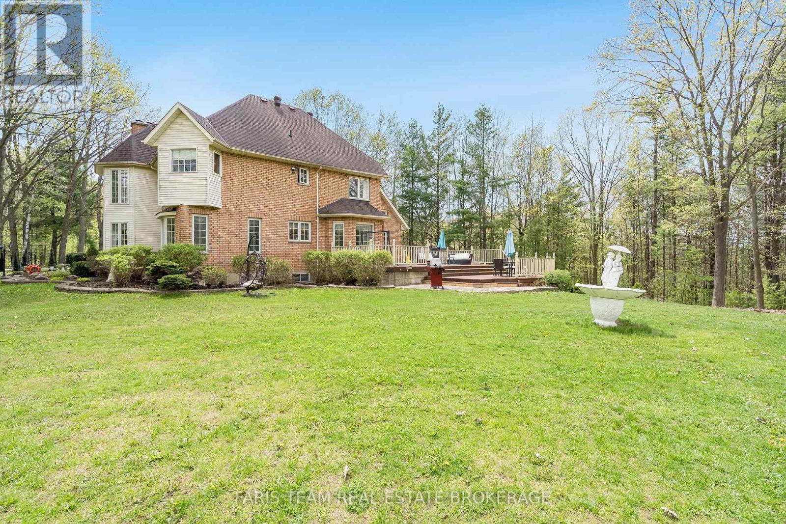4 MILLS CIRCLE - 41