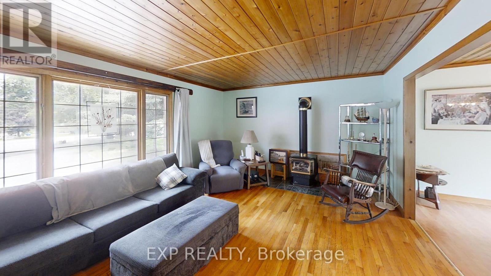 91 SIMCOE ROAD - 6