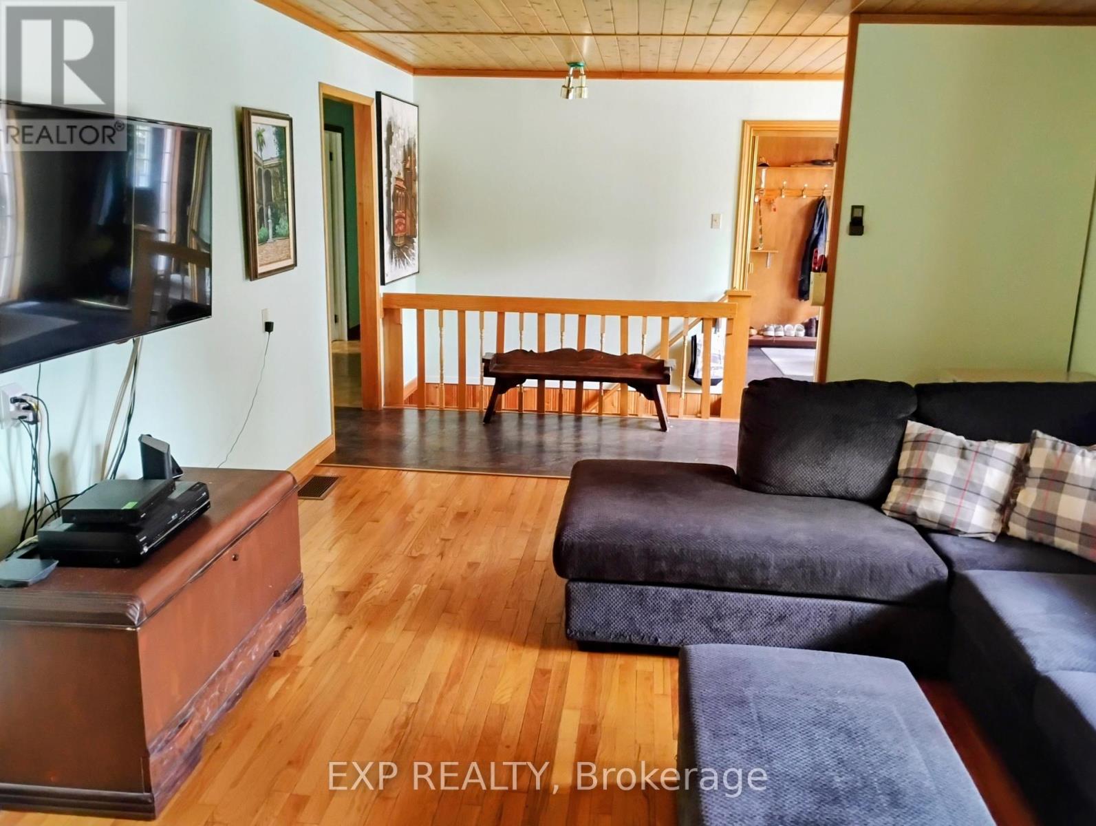 91 SIMCOE ROAD - 7