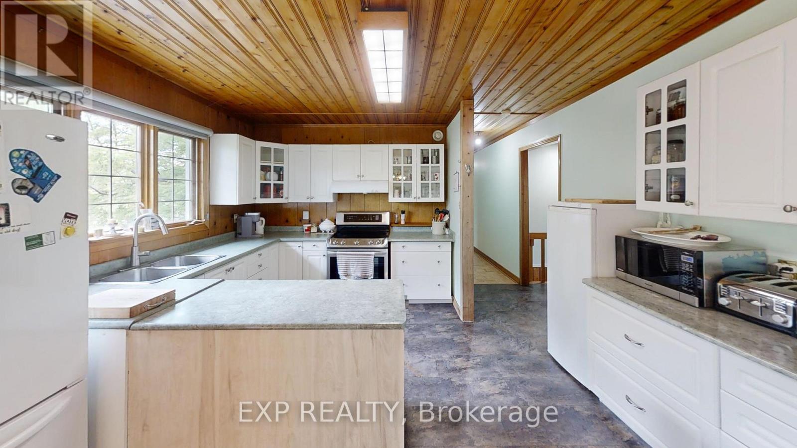 91 SIMCOE ROAD - 8