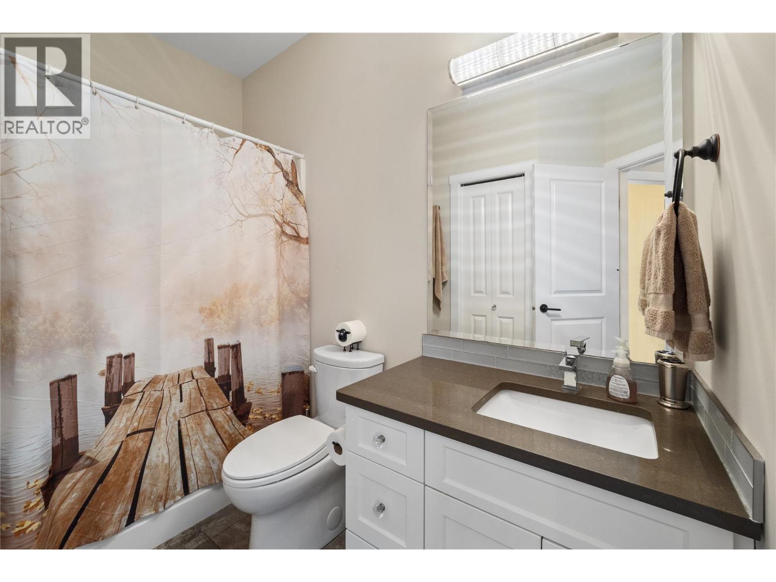 2 1791 10 Street Southwest, Salmon Arm
