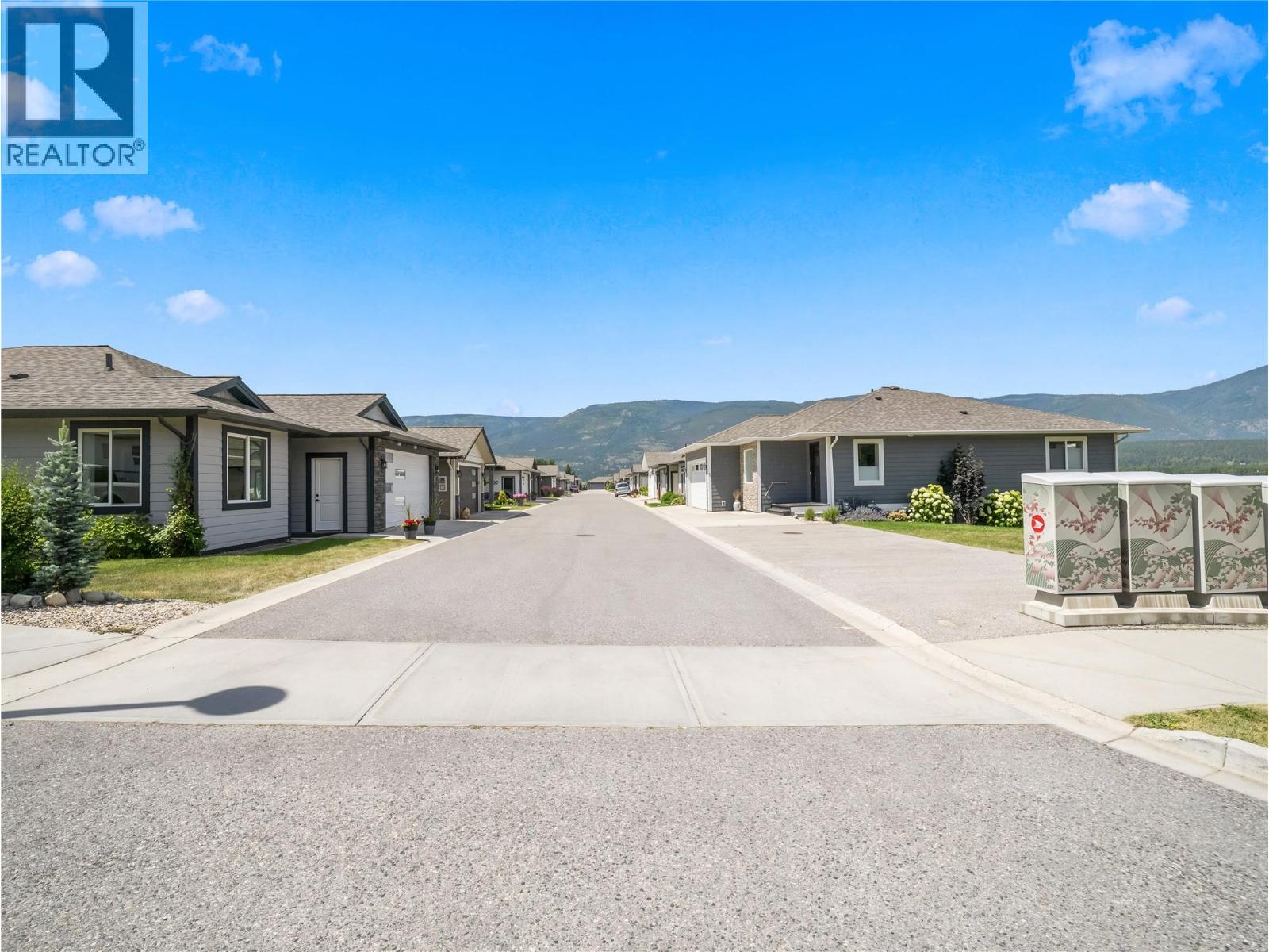 2 1791 10 Street Southwest, Salmon Arm