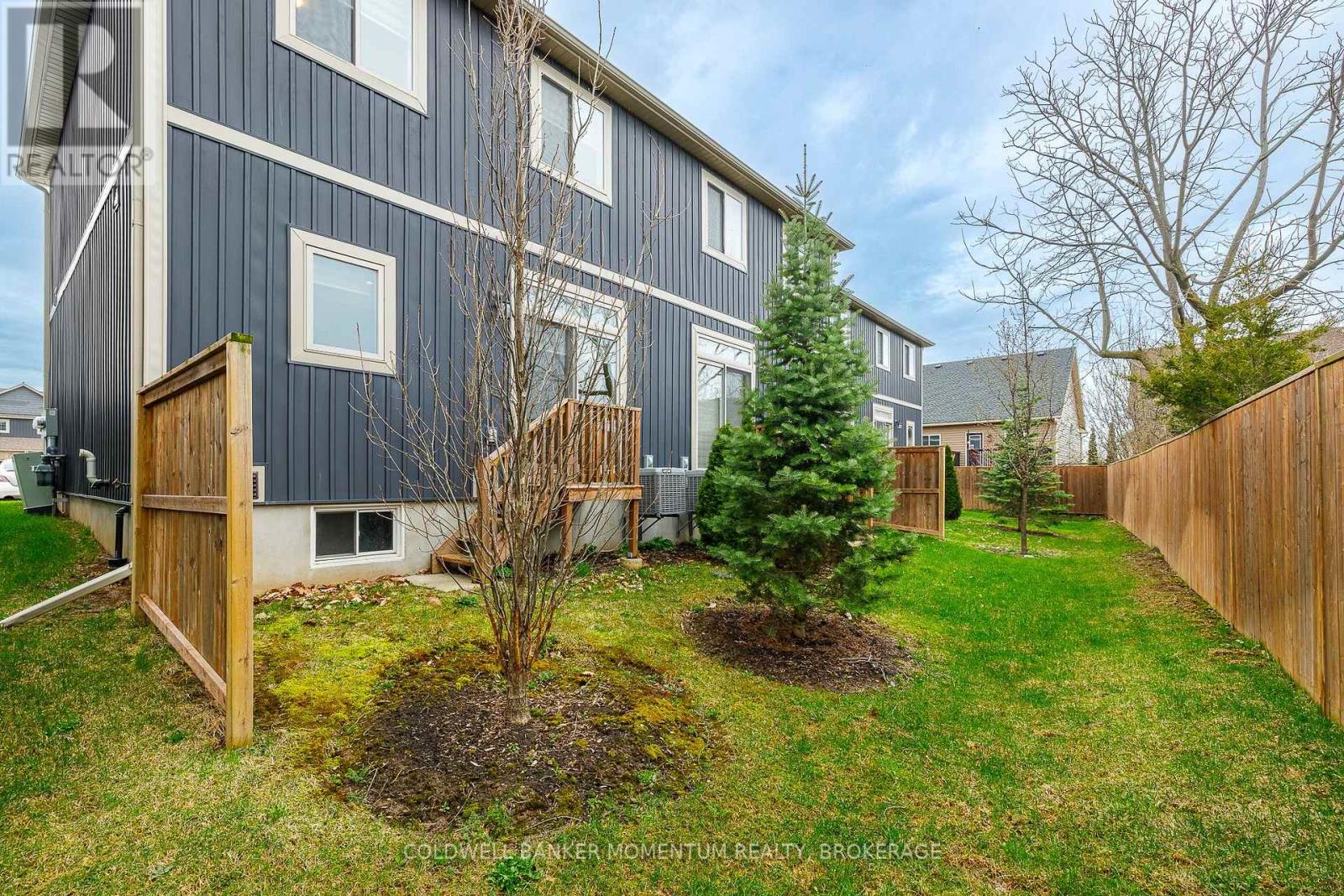 #4 18 CORBIN STREET - 26