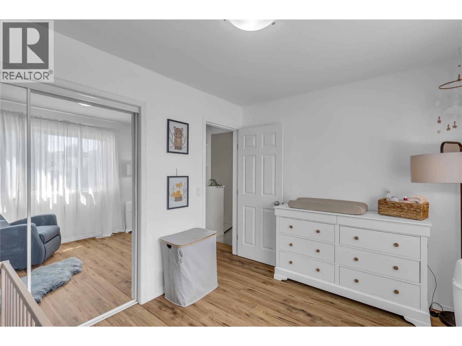5460 CLEMENTS Crescent Unit# 103, Peachland