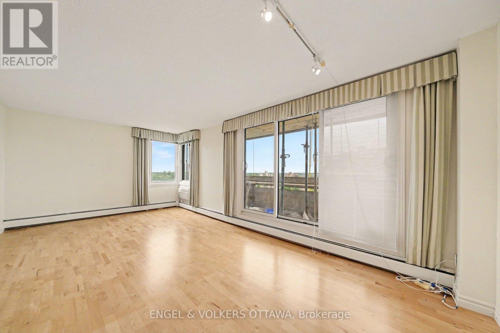 2 Bed, 1 Bath House for Sale in Ottawa – 1206 – 1171 AMBLESIDE DRIVE, Ottawa – MLS# X13489788 - Image 6