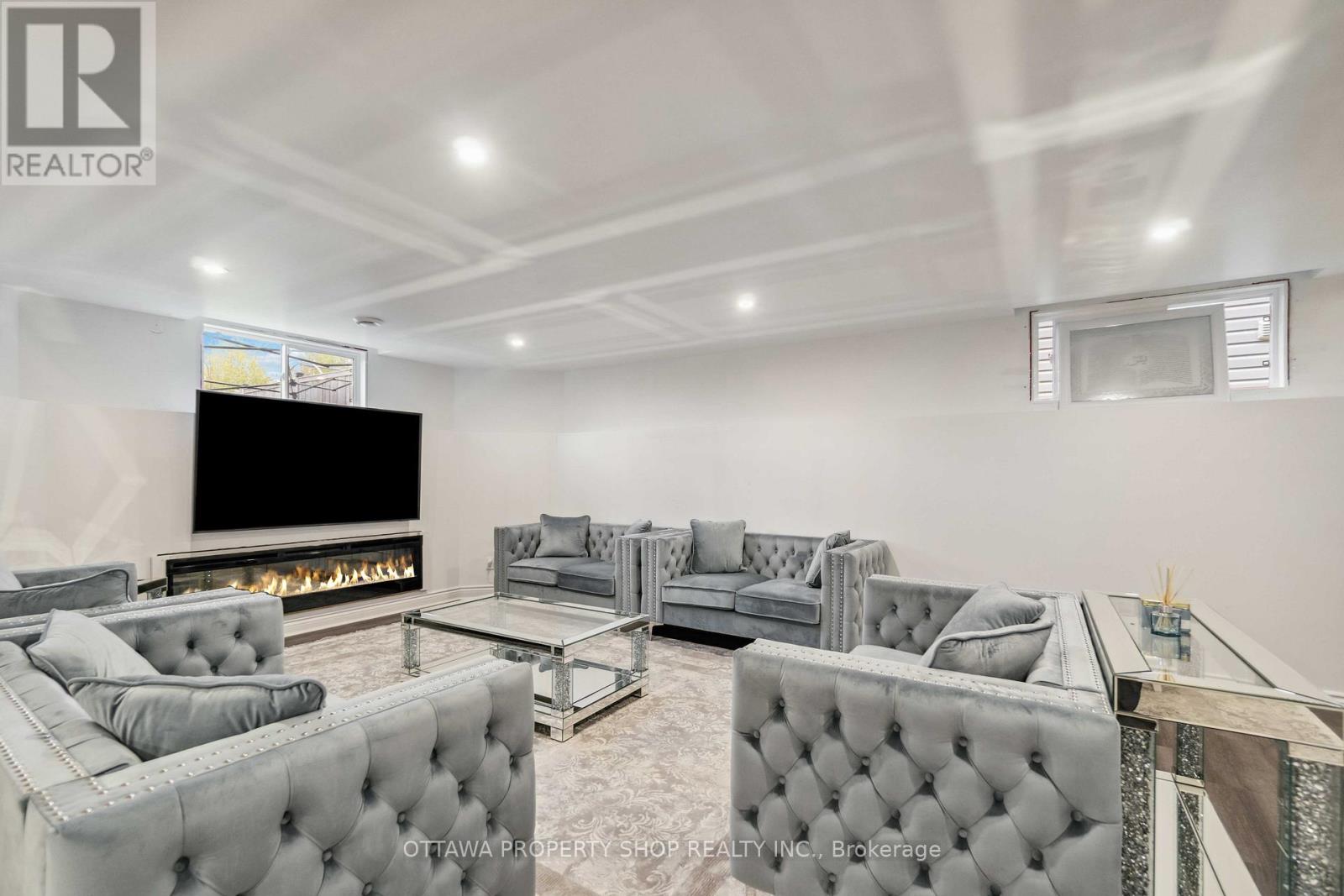863 OCEANE STREET - 12